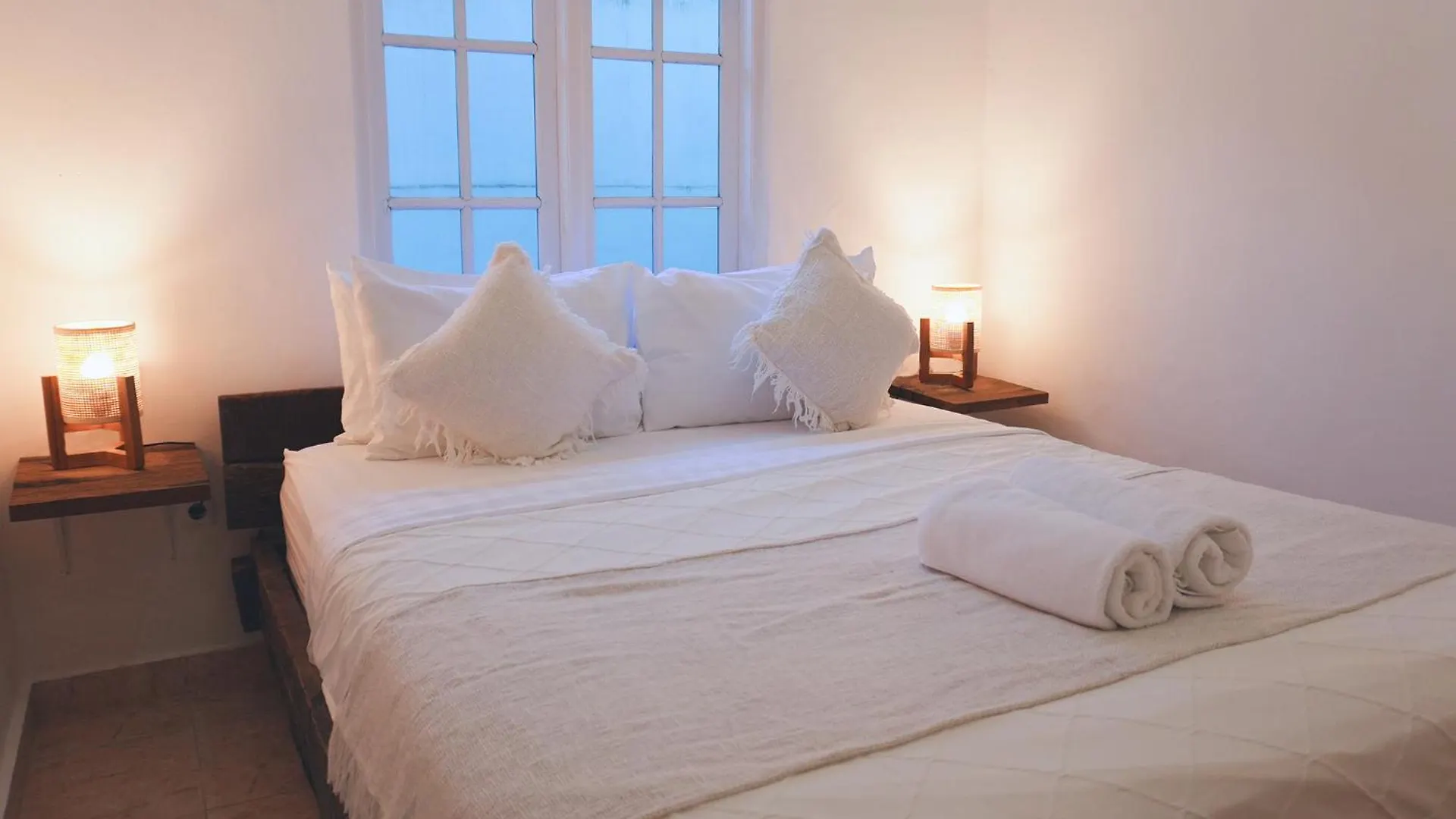 Villa The White House Seminyak Indonesia