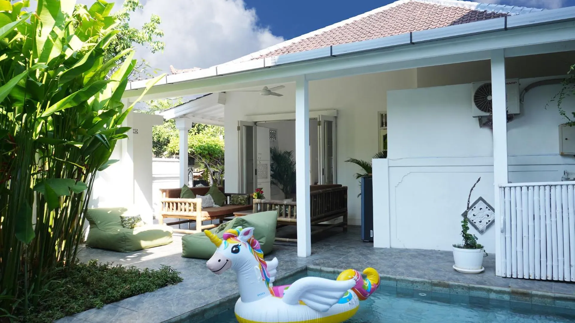 Villa The White House Seminyak